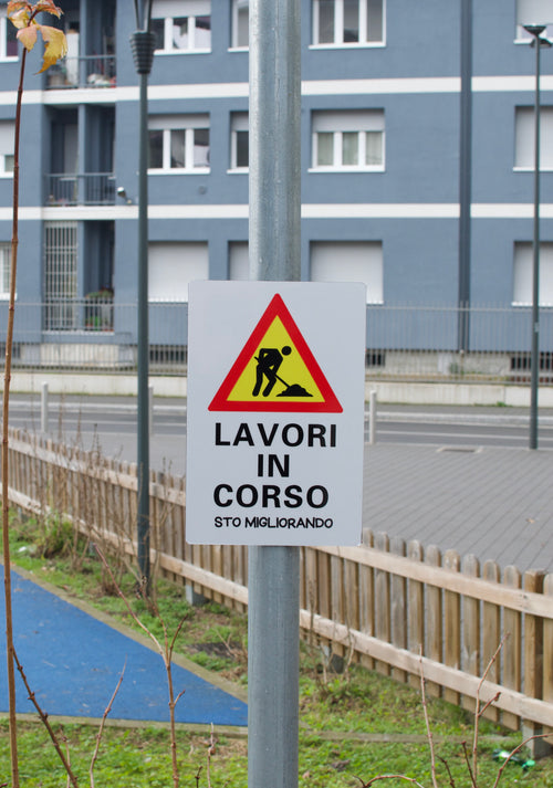 Segnale "LAVORI IN CORSO"